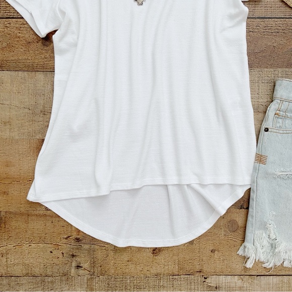 White Short Sleeve ⭐️NWOT KNIT Blouse/Top - Picture 7 of 10